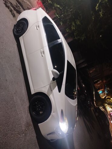 купить зикр в бишкеке: Toyota Prius: 2013 г., 1.8 л, Вариатор, Гибрид