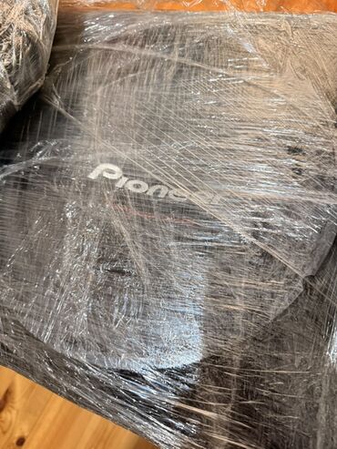 Dinamiklər və sabvuferlər: Avtomobil üçün səs sistemi komplekti - Subwooferlər: Pioneer Champion — 11