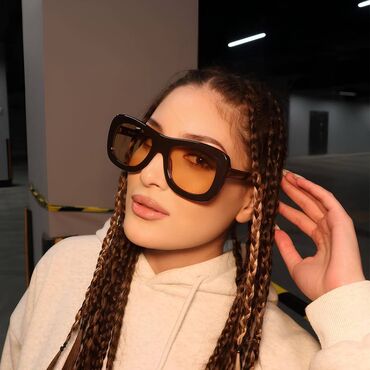 Солнцезащитные очки: Солнцезащитные очки LOLA ROSE — это стильный акцент в любом образе — 2