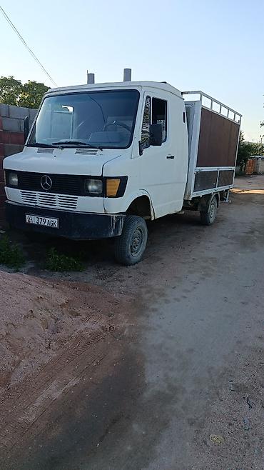 мер 817: Грузовой фургон Mercedes-Benz (серия T1/Transporter) кошумча рама — 1