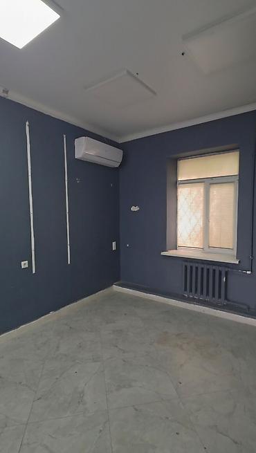 Аренда офисов: Азия Молл Сдается коммерческое помещение Площадь: 50м2 Первая линия — 4