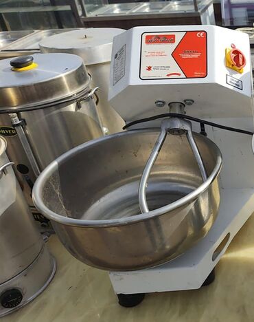 15kl xemir yoguran aparat yeni kimidi satılır unvan Bakı qiymeti 750m