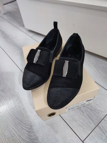 черные кожаные туфли: Туфли Размер: 36.5, цвет - Черный