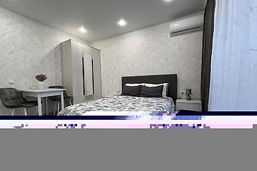 Посуточная аренда квартир: 1 комната, Душевая кабина, Постельное белье, Кондиционер — 1