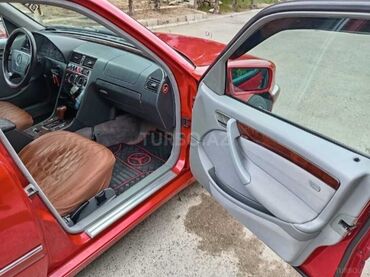 Mercedes-Benz: Mercedes-Benz C‑Class (W202) sedan, qırmızı rəng. - Kuzov: 4 qapılı — 6