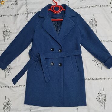 Пальто: Пальто M (EU 38), цвет - Голубой