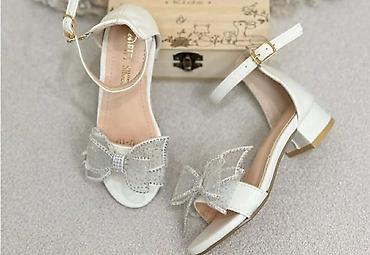 Sandale: 04. sandale 25-36
3599🌹🌹 — 5