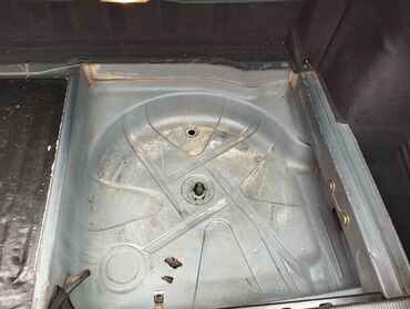 Mercedes-Benz: Mercedes-Benz E-Class: 3.2 l | 2000 il Sedan — 14