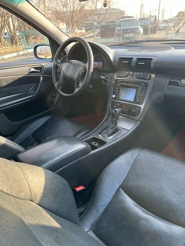 Mercedes-Benz: Mercedes-Benz C-Class: 2000 г., 2.6 л, Автомат, Бензин, Седан at lalafo.kg — 7 Mercedes-Benz: Mercedes-Benz C-Class: 2000 г., 2.6 л, Автомат, Бензин, Седан — 7