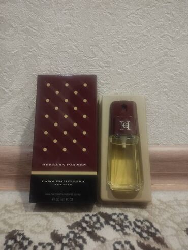маска ламинария от пигментных пятен: Carolina Herrera for men - 30 ml. Az istifade olunub