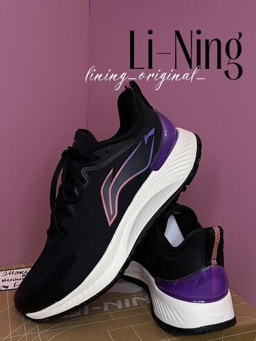 удобный обувь: Кроссовкалар, 40, Жаңы, түсү - Кара, Акысыз жеткирүү