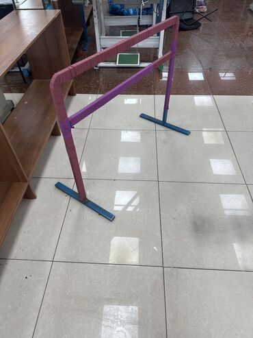 вышивка вишивка вышывка вишывка вышивалка вышивальная вышывалная вышивалный вышивальный вышывалка вышивальный вышивалный вышивальная: Кронштейн для изделий (козел) 
Есть в количестве