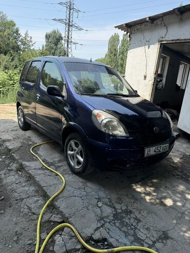 купить фронтальный погрузчик бу: Toyota Yaris Verso: 2001 г., 1.3 л, Механика, Бензин, Универсал