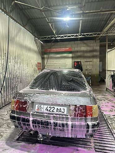 кочкор авто: Audi 80: 1990 г., 1.8 л, Кол менен иштөөчү, Бензин, Седан — 4