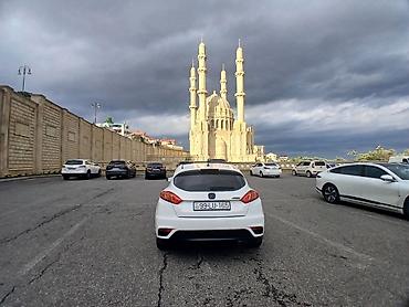 audi a6 2000: Changan Eado: 1.6 l | 2014 il 287500 km Hetçbek — 6