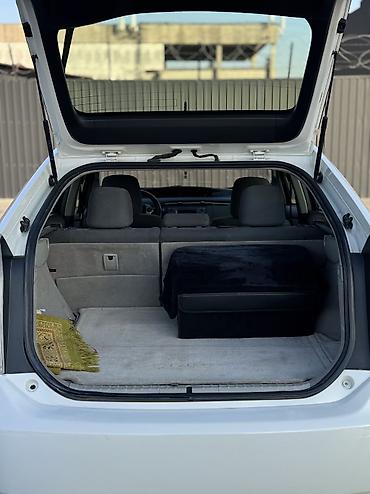 byd 2024: Toyota Prius: 2011 г., 1.8 л, Вариатор, Гибрид — 10