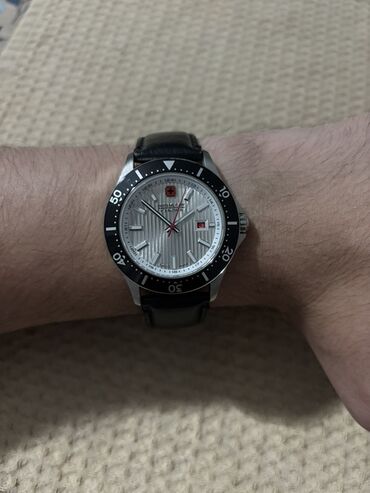 Qol saatları: İşlənmiş, Qol saatı, Swiss, rəng - Qara — 5