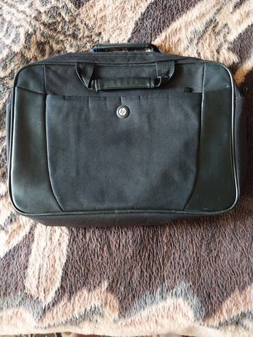 kompüter çantası: Notbuk,planşet çantası.
Götürmək Nəsimi metrosundan