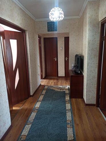 дом в городе бишкек: 104 м², 4 комнаты, С мебелью