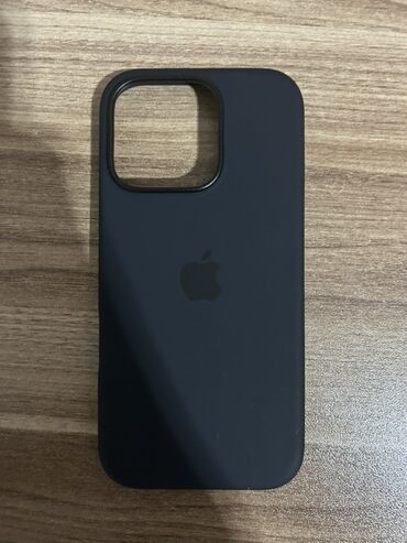 Kabrolar: IPhone 16 pro max üçün nəzərdə tutulmuş bu qara rəngli telefon qabı