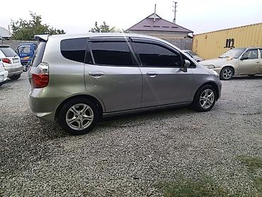 Honda Fit: 2003 г., 1.3 л, Автомат, Бензин, Хетчбек — 4