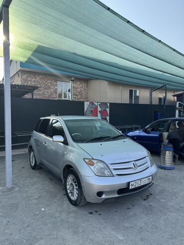купить двигатель опель вектра а 1.6: Toyota ist: 2002 г., 1.5 л, Автомат, Бензин, Седан