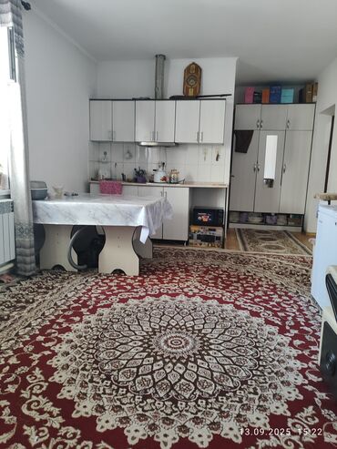 продаю дом бишкек квартира: Дом, 300 м², 8 комнат, Собственник, Косметический ремонт