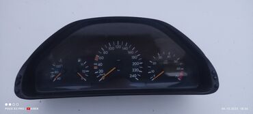 куплю машину недорого бу: Щиток приборов Mercedes-Benz 2000 г., Б/у, Оригинал, Германия
