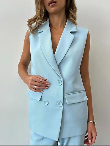 Другие жилеты: Женская жилетка 48-50 размер
Твидовый бомбер 50-52 размер — 14