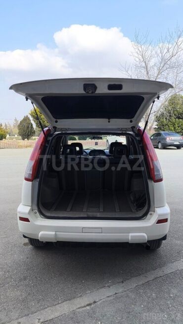 Nissan: Nissan X-Trail: 2 l | 2001 il Ofrouder/SUV — 4