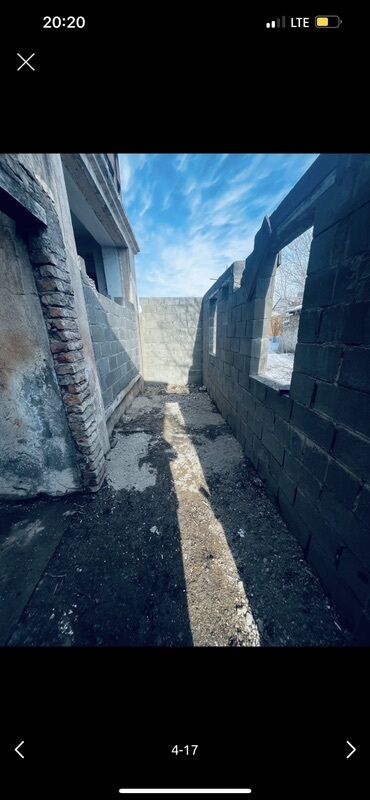 Продажа участков: Имеется постройка из шлакоблоков с частичной отделкой и установленными — 13