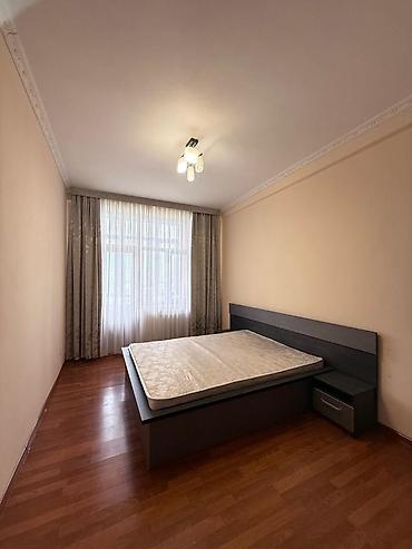 октябрьская: 3 комнаты, 95 м², Элитка, 9 этаж — 1
