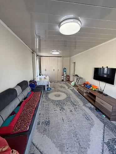 Продажа коттеджей и домов: Самое горячее предложение в элитном районе Бишкека. Продаю дом ж.м — 12