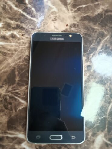 ikinci el telfonlar: Samsung Galaxy J5 2016, 16 GB, rəng - Qara, İki sim kartlı