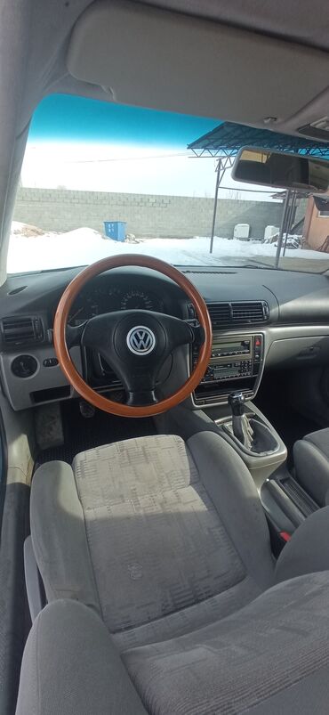 Volkswagen: Volkswagen Passat: 1999 г., 2.3 л, Механика, Бензин, Седан