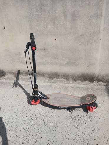 купить трюковой самокат в баку: Elektrik samokat 10", ≤ 250 Vt, 16 - 25 km/s, Ünvandan götürmə, Ödənişli çatdırılma, Rayonlara çatdırılma