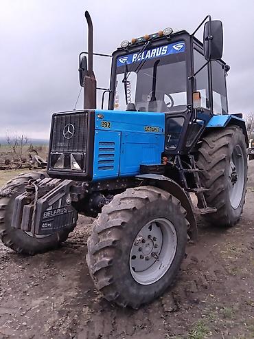 Traktorlar: Belarus 892 traktor - Model: Belarus 892 (MTZ 892) - Rəng: mavi/qara — 1