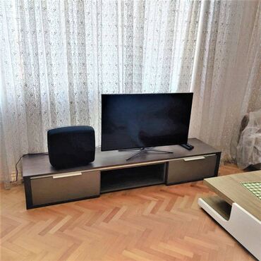 Masalar və oturacaqlar: İşlənmiş, Düz TV altlığı, Polkalı, Taxtalı