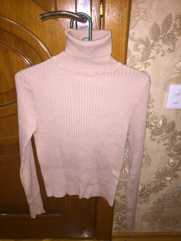 детский свитер с оленями: Женский свитер S (EU 36), цвет - Бежевый