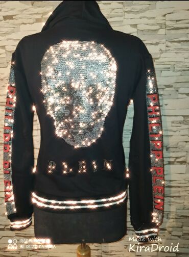 Ev geyimləri, pijamalar: Kostyum original Philip plein brendidir,Italiyadan almisham,tezedir — 25