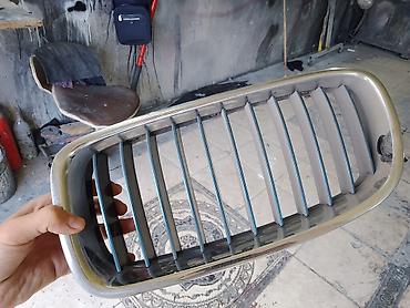 bmw oturacaqlar: BMW ön radiator barmaqlığı (kidney grille) — cütlük - Model uyğunluğu — 1