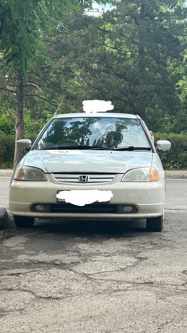 100 перохдка: Honda Civic: 2001 г., 1.5 л, Автомат, Бензин, Седан