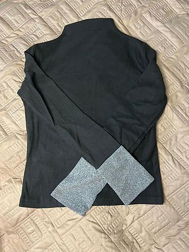 Кофты, свитеры: Набор женских вещей: 1) Жилет из натурального меха (визуально — — 6