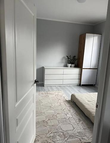 Продажа коттеджей и домов: 🏡 ПРОДАЁТСЯ ДОМ 📍 Район: Ак-Босого 📐 Площадь: 90 м² 🛏 Комнат: 3 🌿 — 6