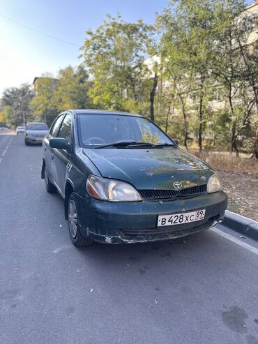 Toyota: Toyota Vitz / Platz / Yaris / Echo: 2000 г., 1.5 л, Автомат, Бензин, Седан