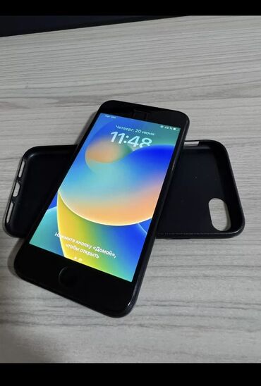 black shark 5: IPhone SE 2020, Б/у, 64 ГБ, Jet Black, Защитное стекло, Чехол, 77 %