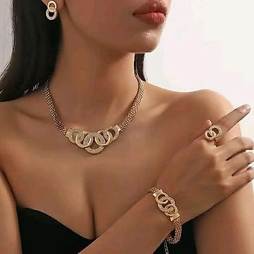 Setovi nakita: Setovi 3000 din🔥🔥
💋 na lalafo.rs — 3 Setovi nakita: Setovi 3000 din🔥🔥
💋 — 3