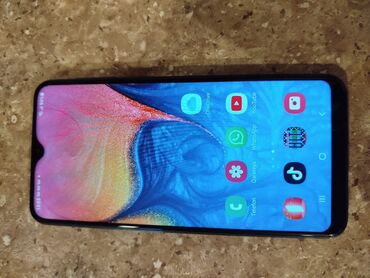 Samsung: Samsung Galaxy A10, 32 GB, rəng - Qara, Zəmanət, İki sim kartlı