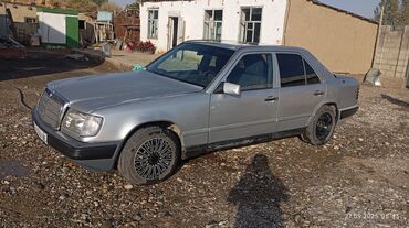 Mercedes-Benz: Mercedes-Benz W124: 2025 г., Седан