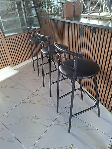 kafe ucun bar: Mətbəx üçün, İşlənmiş, Qatlanmayan, rəng - Qara Stul — 3